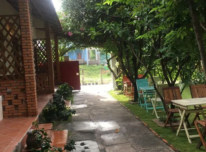 Le Jardin D'alice 2*